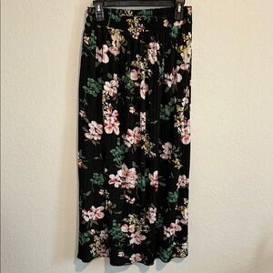 Black and Pink Maxi Skirt for Resort Wear